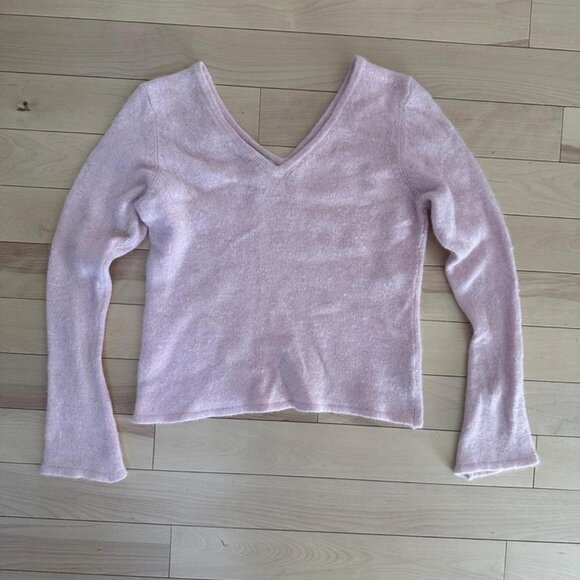 Vintage Jessica Sport Cashmere Sweater – Soft Baby Pink Knit, V-Neck - Picture 2 of 7